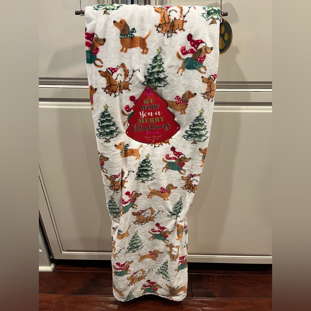 Christmas Dog dachshund and Tree Holiday Throw Blanket